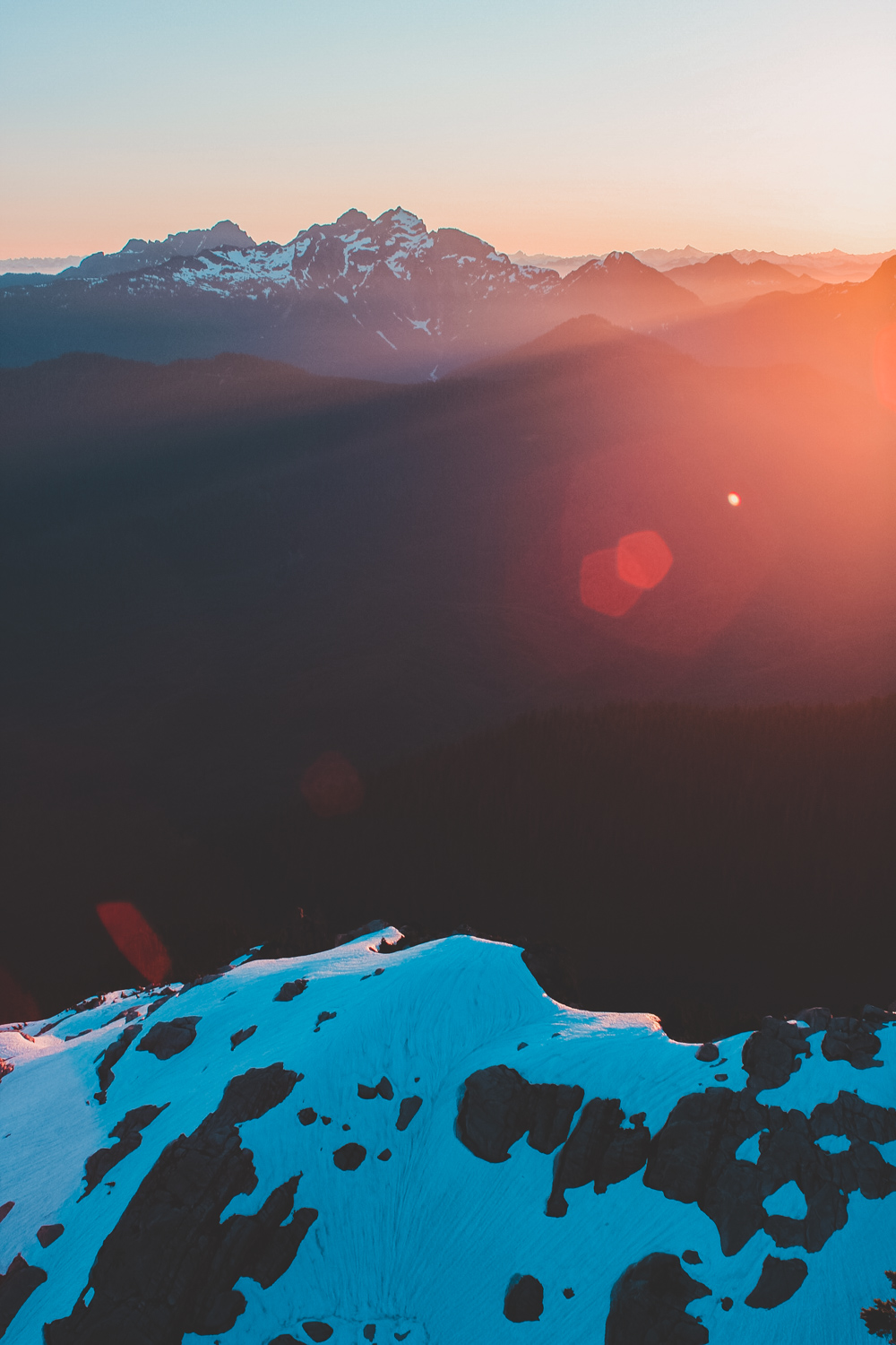 Mountain sunset photography by Eli Seekins